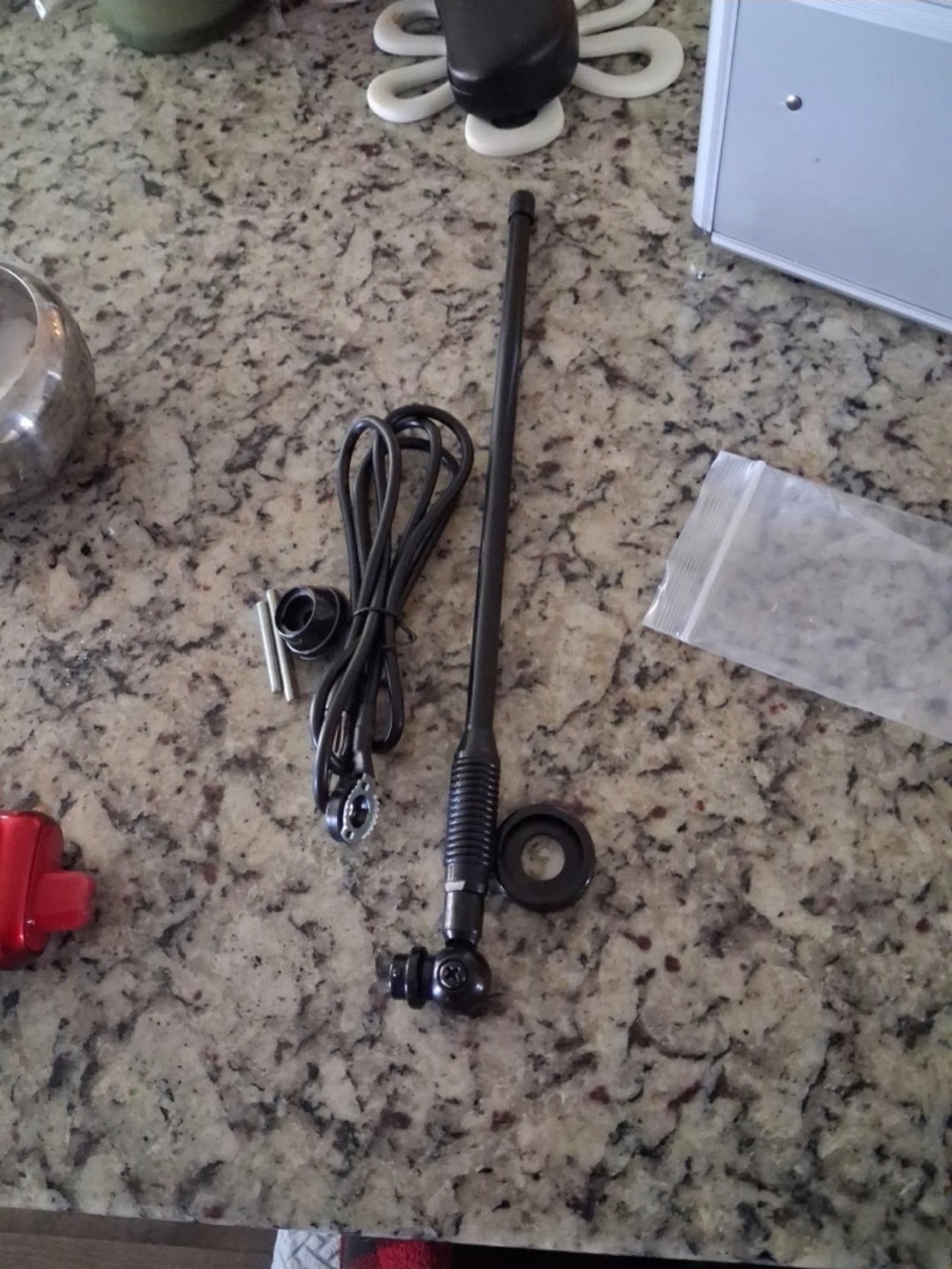 Black fm/ am car antenna